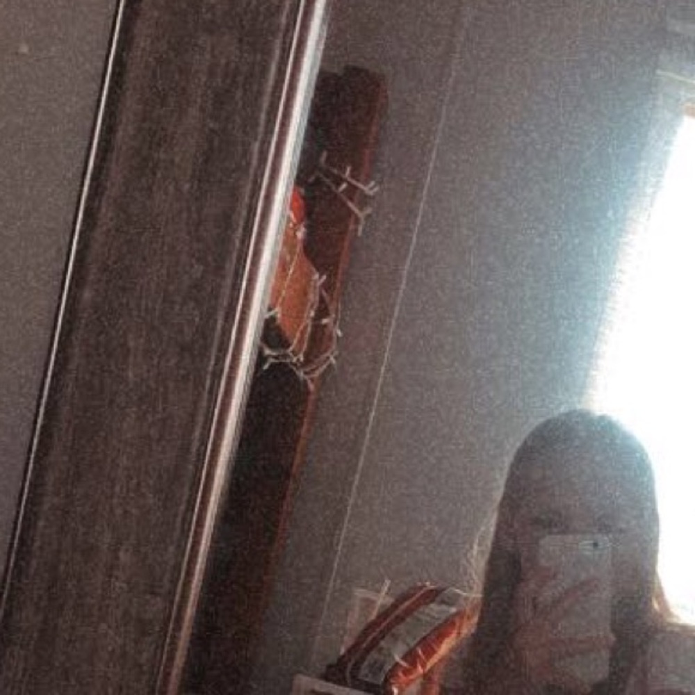 Meet your Posher, Chloe